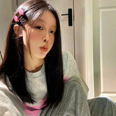 湖畔春晓
